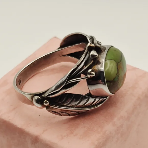 Vintage-Inspired Sterling & Composite Green Turquoise Ring Size 9 - Picture 2 of 7